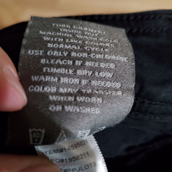 Torrid Jeans Women Size 10 Black Slim Fit Roll Tab Cuff Cropped Stretch Denim - Picture 4 of 12